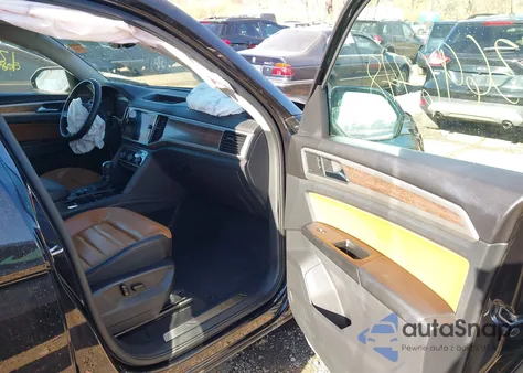 2018 Volkswagen Atlas 3.6L V6 Sel Premium z USA, uszkodzony, nr VIN 1V2NR2CA8JC570340